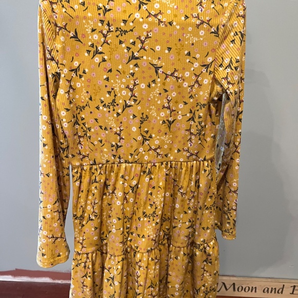 Boho Floral Print Round Neck  Long Sleeve Mustard Yellow Girls Dresses (Girls) - Picture 2 of 4